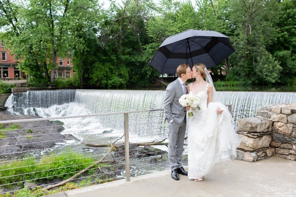 An Outdoor Wedding for Tanya and Lars