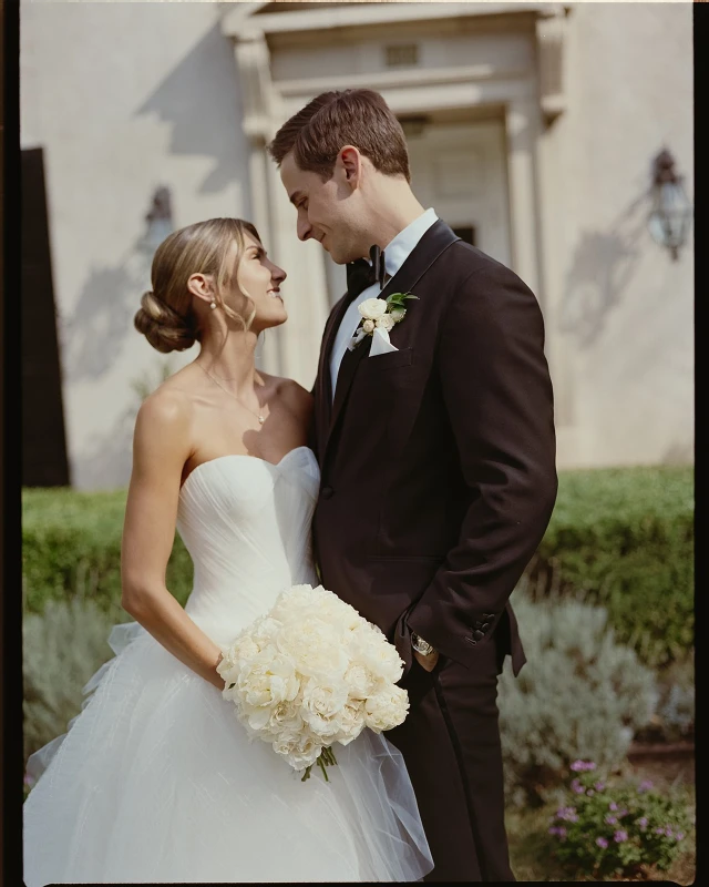 An English Garden Wedding for Elaine and Peter