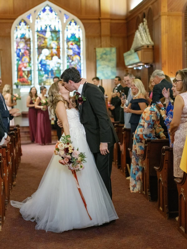 An Outdoor Wedding for Elizabeth and Timothy