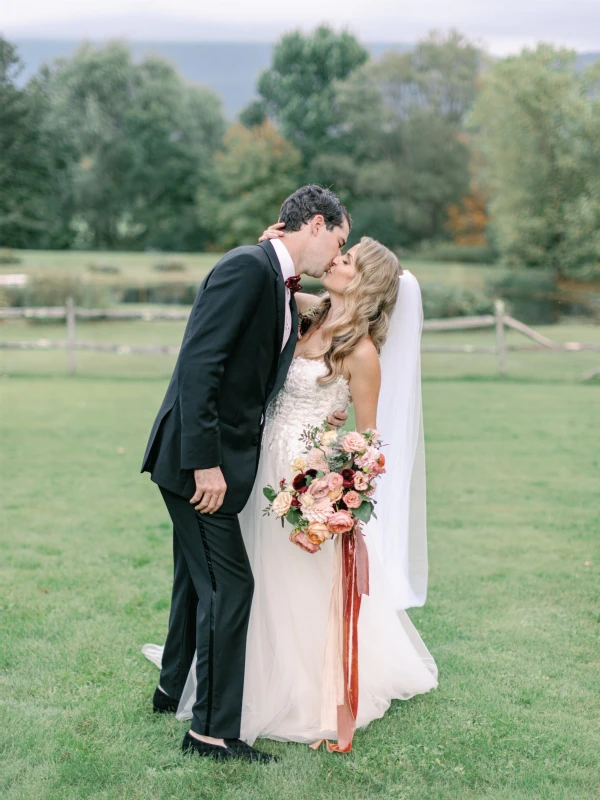 An Outdoor Wedding for Elizabeth and Timothy