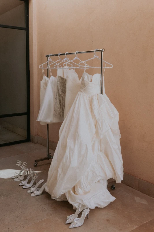 A Glam Wedding for Elvira and Tim