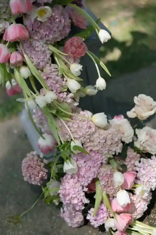 An Edgy Wedding for Emily and Simon