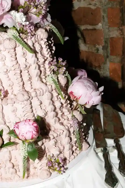 An Edgy Wedding for Emily and Simon