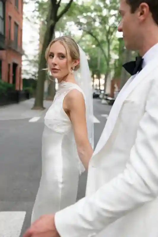 An Edgy Wedding for Emily and Simon