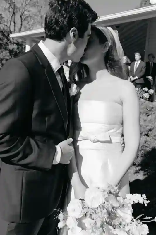 A Classic Wedding for Emma and Kyle