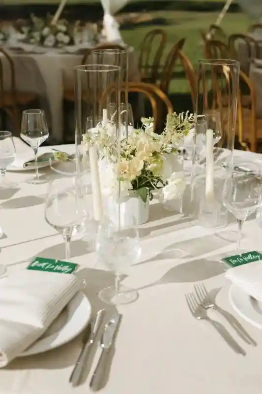 A Classic Wedding for Emma and Kyle