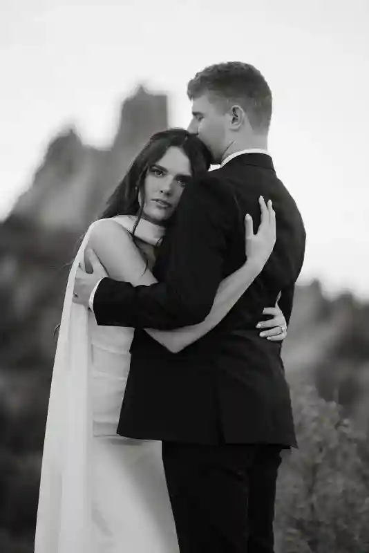 A Mountain Elopement for Emma and Luke