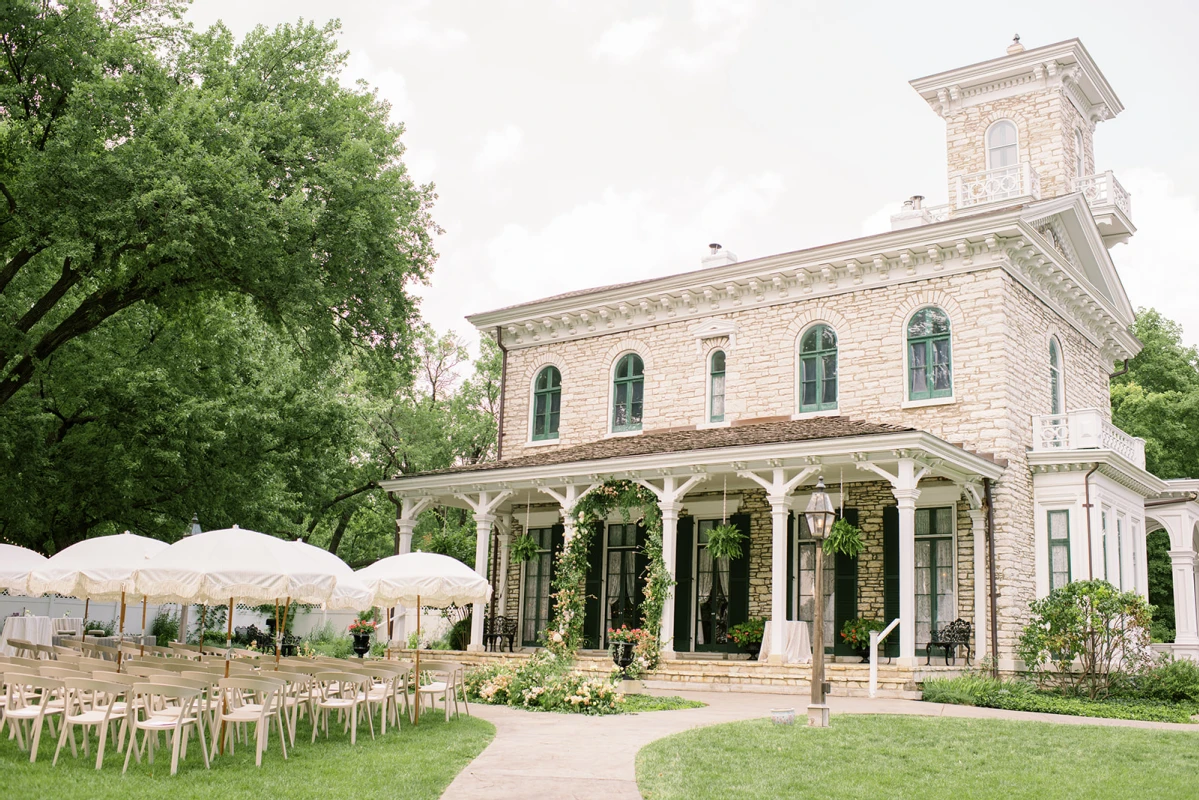 A Classic Wedding for Emma and Sean