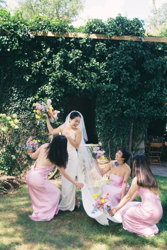A Colorful Wedding for Emmie and Andrew