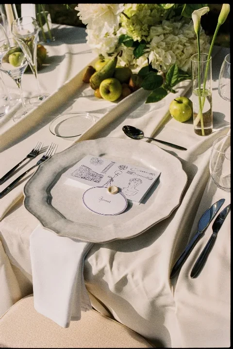 A Classic Wedding for Evelyn and Mike