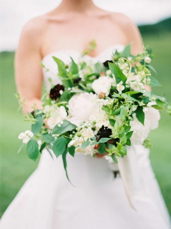 A Classic Wedding for Emmy and Halsey