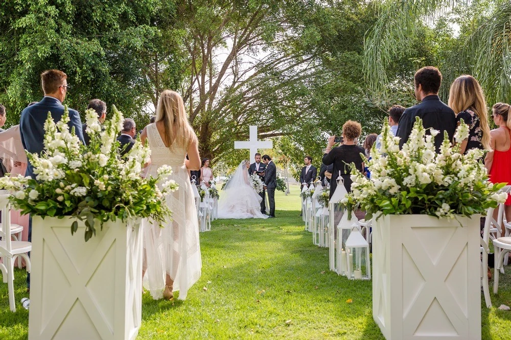 A Classic Wedding for Barbara and Andy