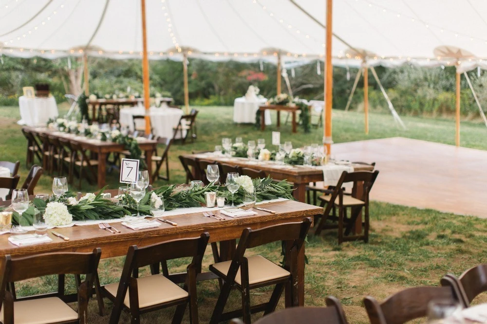 A Classic Wedding for Audrey and Meghan