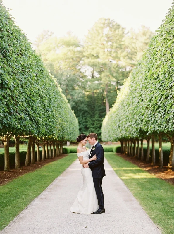 A Classic Wedding for Ashley and Aaron