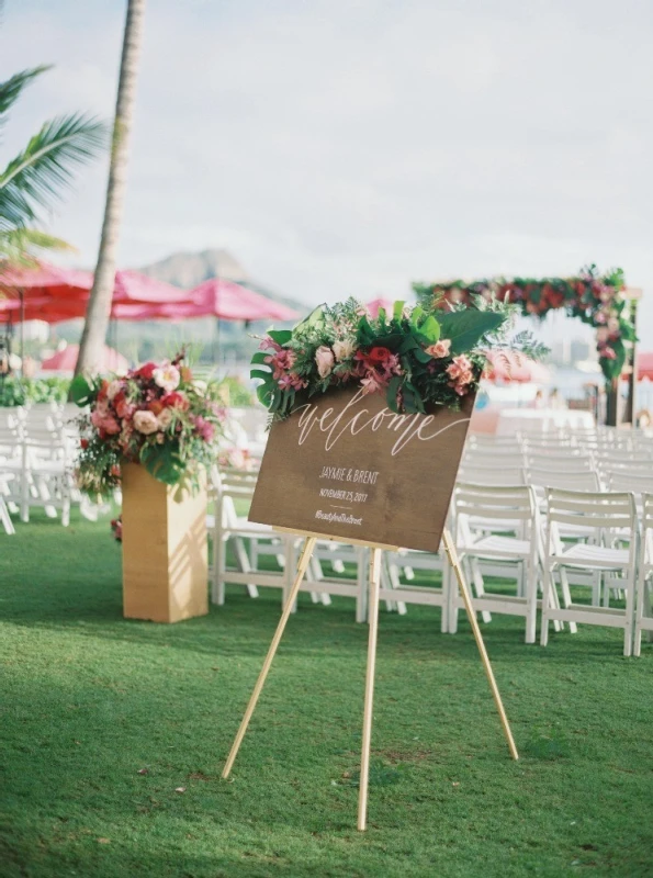 A Beach Wedding for Jaymie and Brent