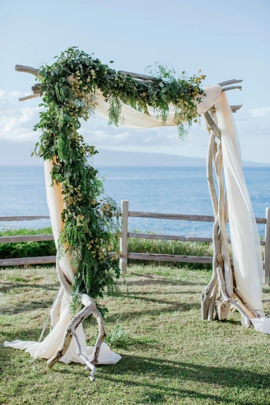 A Beach Wedding for Lindsay and Cody