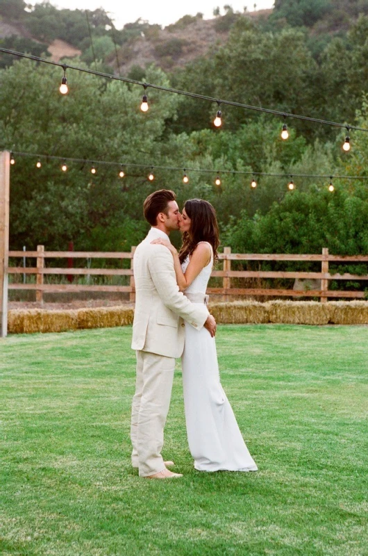 An Outdoor Wedding for Cindy and Carl