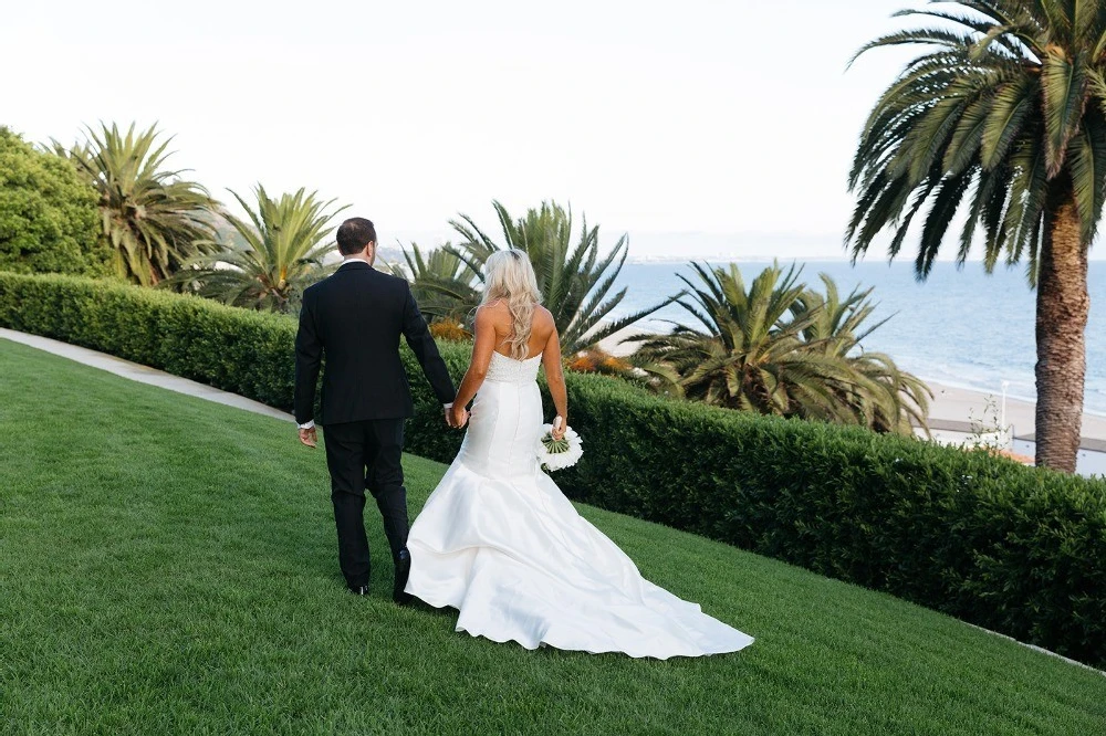 A Beach Wedding for Sarah and Rhoee