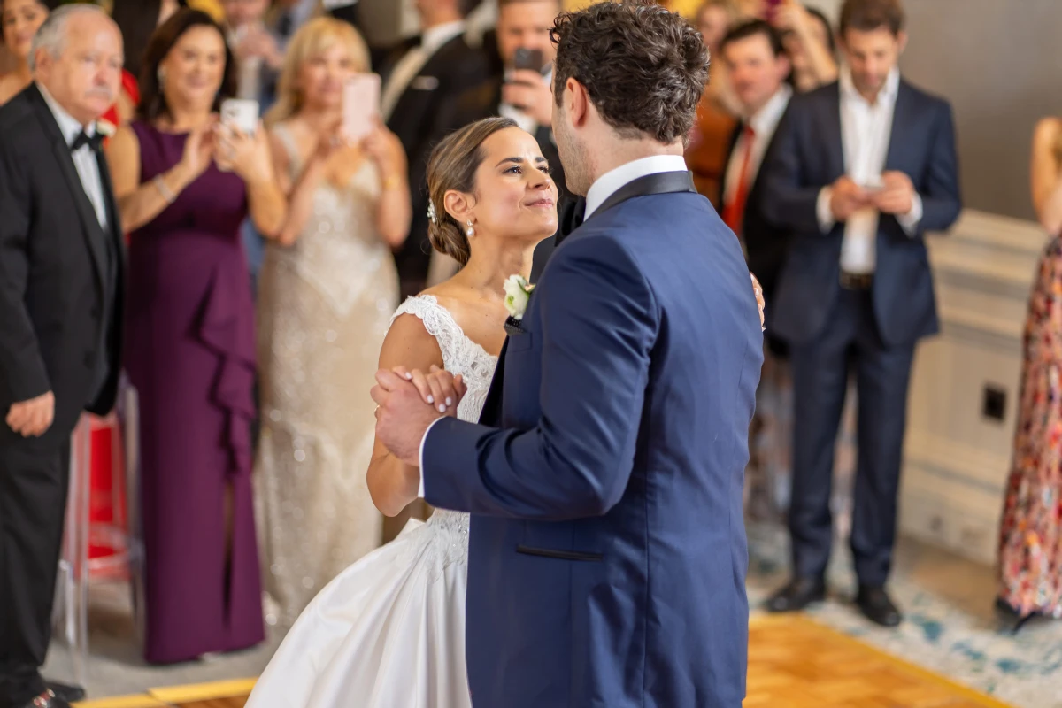 A Classic Wedding for Gabriela and Michael