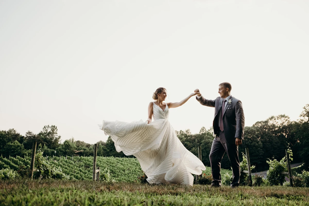 A Rustic Wedding for Hanna and Jacob