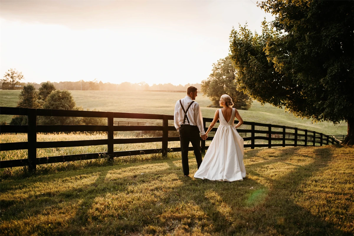 A Country Wedding for Hayley and Chris