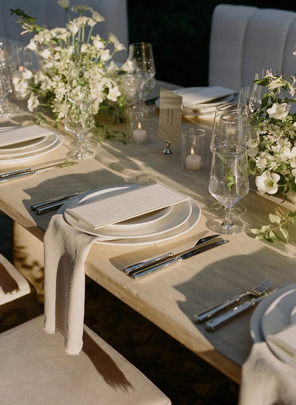 A Classic Wedding for Heidi and Martin