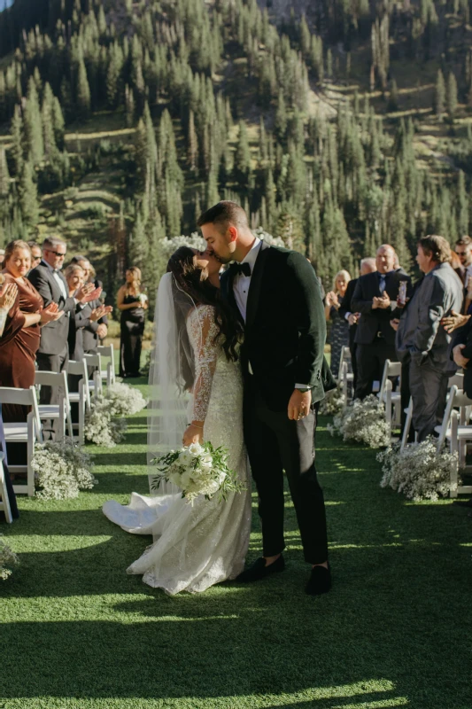 A Mountain Wedding for Holly and Rob