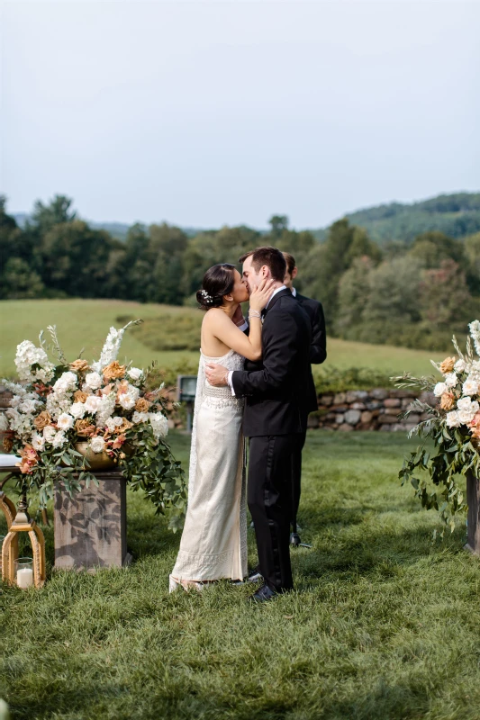 A Rustic Wedding for Isabelle and Evan