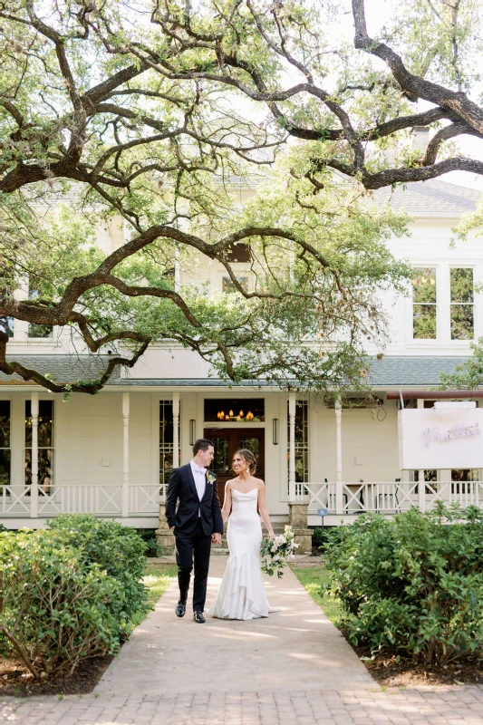 A Classic Wedding for Jeannette and Hunter