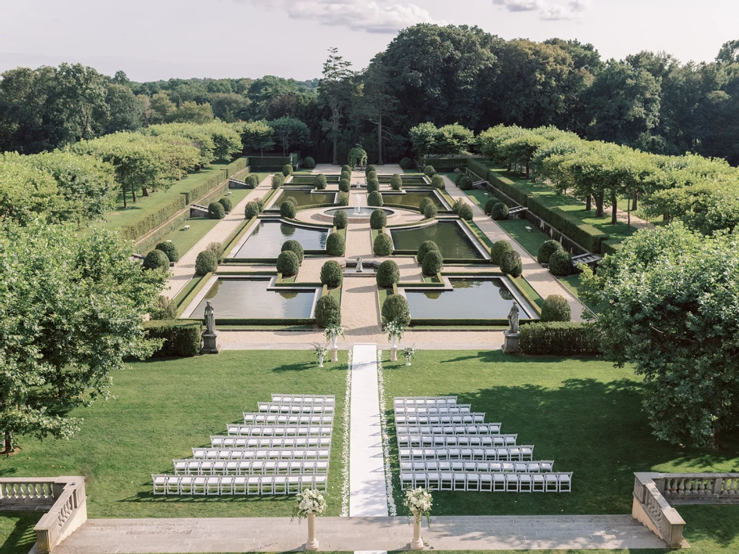 A Garden Wedding for Jennifer and George