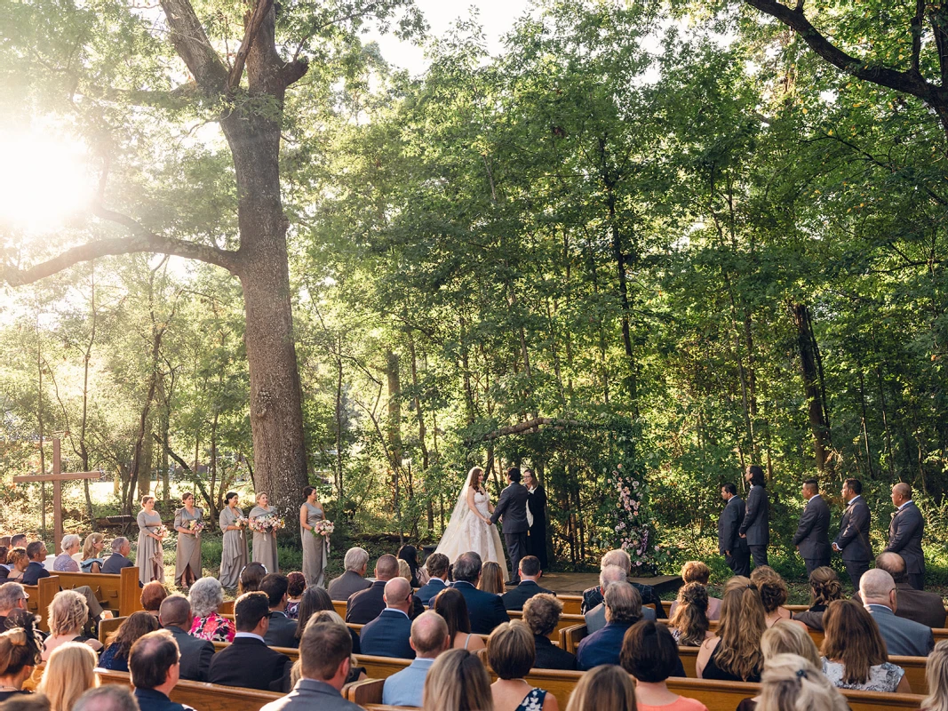 An Outdoor Wedding for Jennifer and Jorge