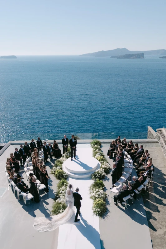A Glam Wedding for Jennifer and Landen