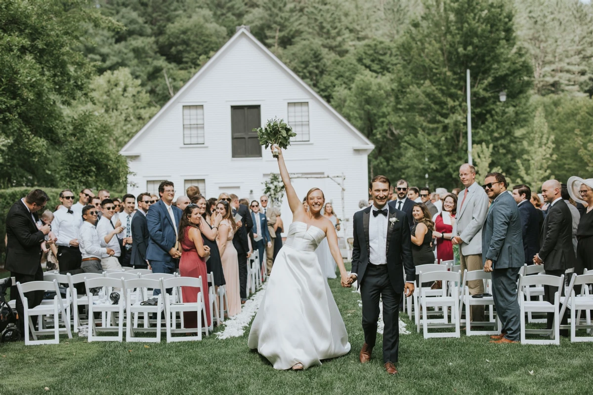 An Outdoor Wedding for Jordan and Dan