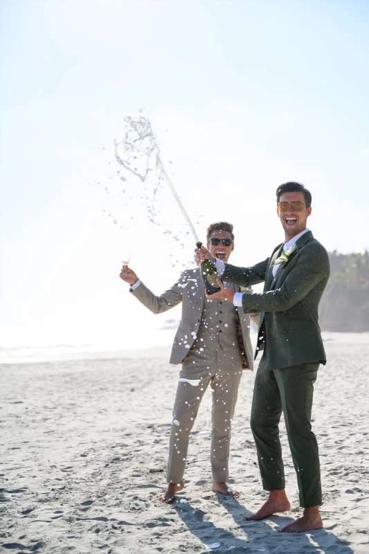 A Beach Wedding for Joshua and Kyle