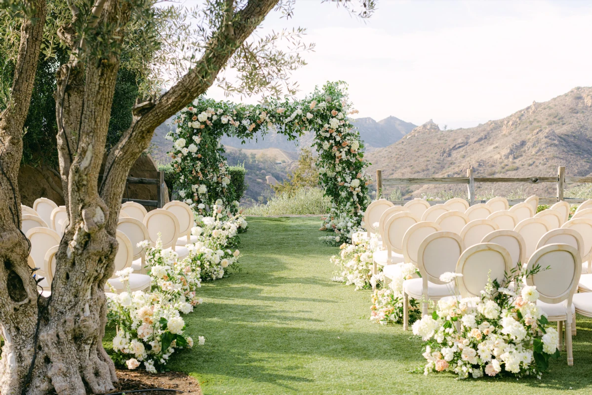 A Mountain Wedding for Joyce and Evan