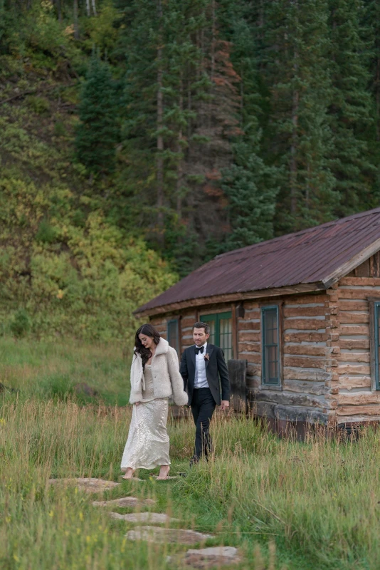 A Scenic Wedding for Jules and Harrison