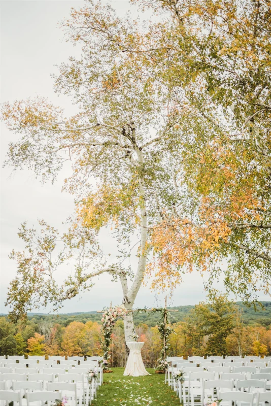 An Outdoor Wedding for June and Thomas