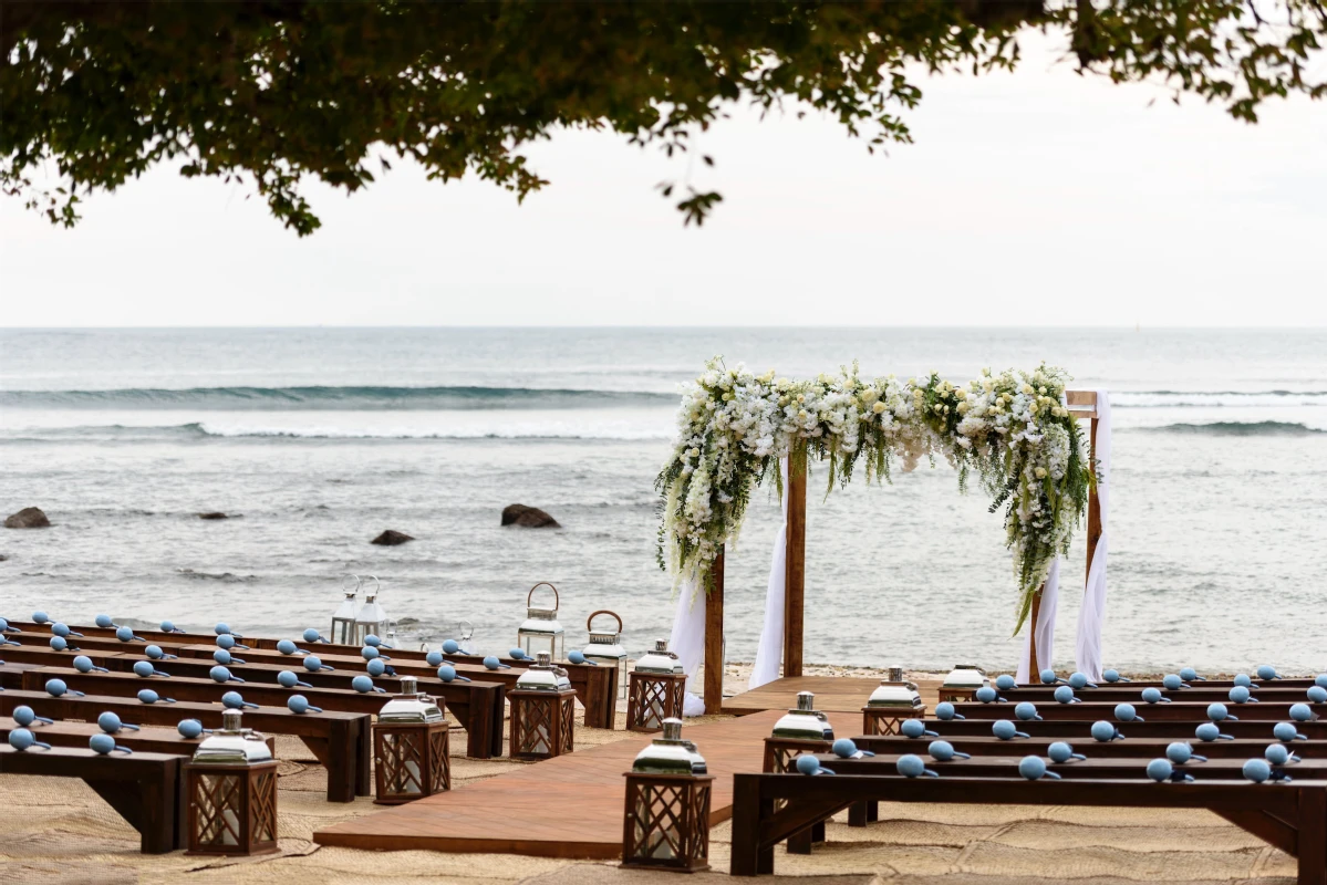 A Beach Wedding for Lacey and Paul