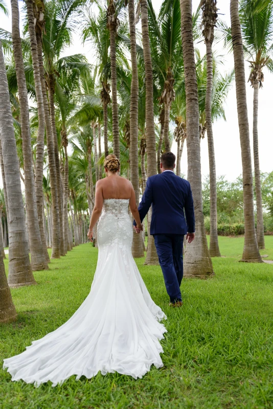 A Beach Wedding for Lacey and Paul