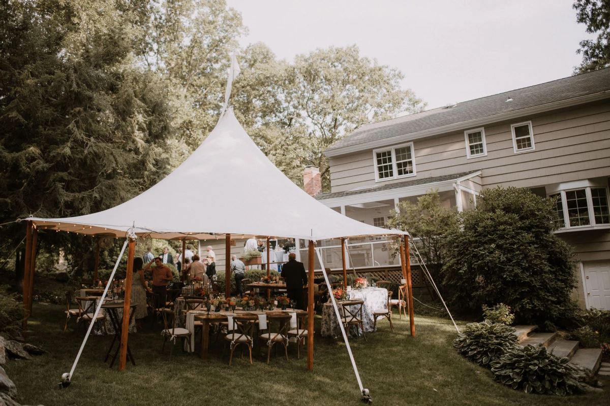 An Outdoor Wedding for Laura and Alex