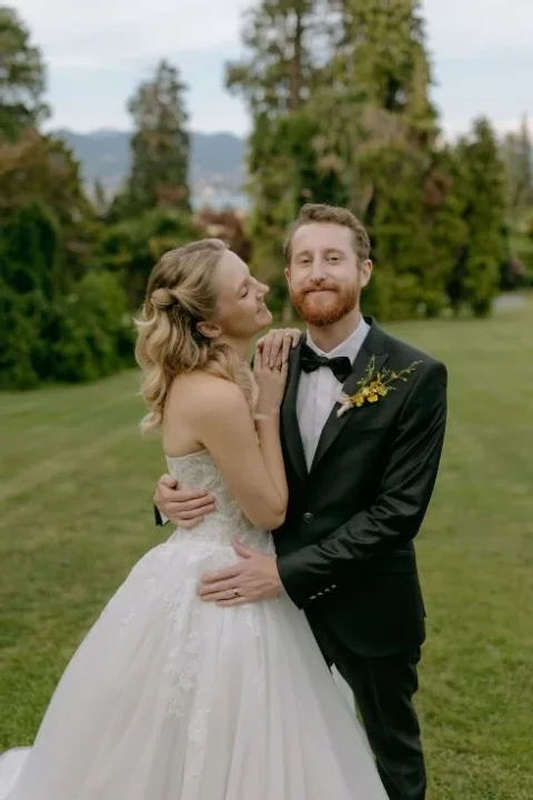 A Hot Pink and Tangerine Wedding of Winding Blooms and Fringe