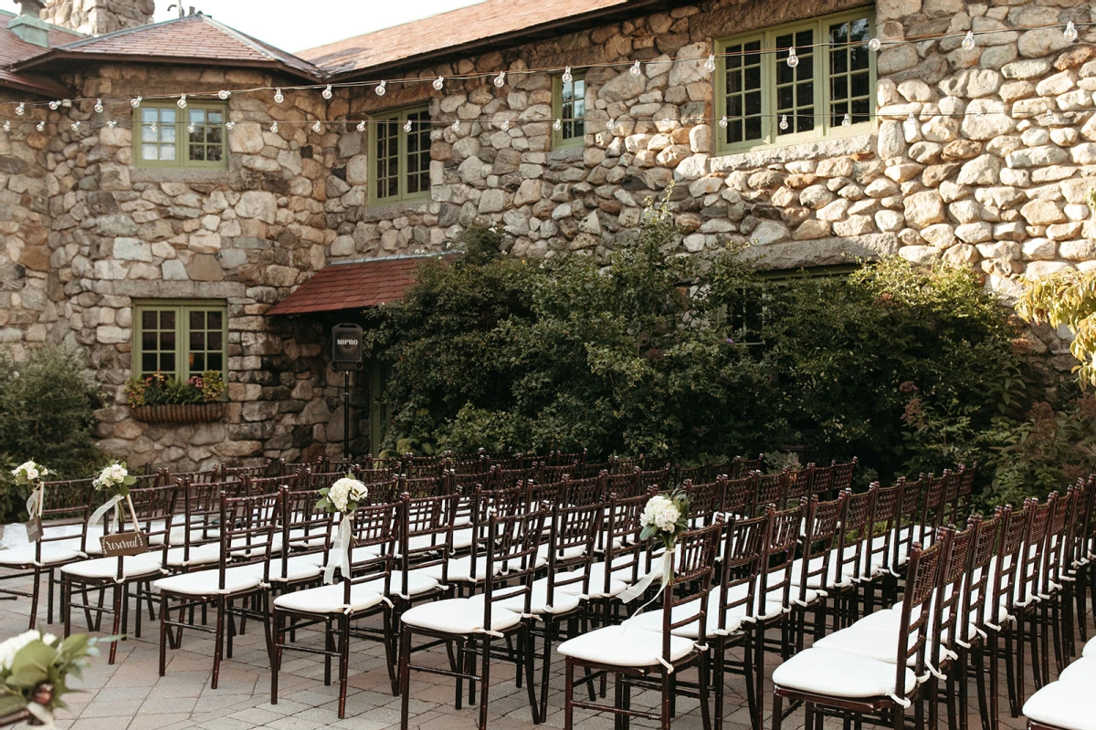 A Rustic Wedding for Lauren and Aaron