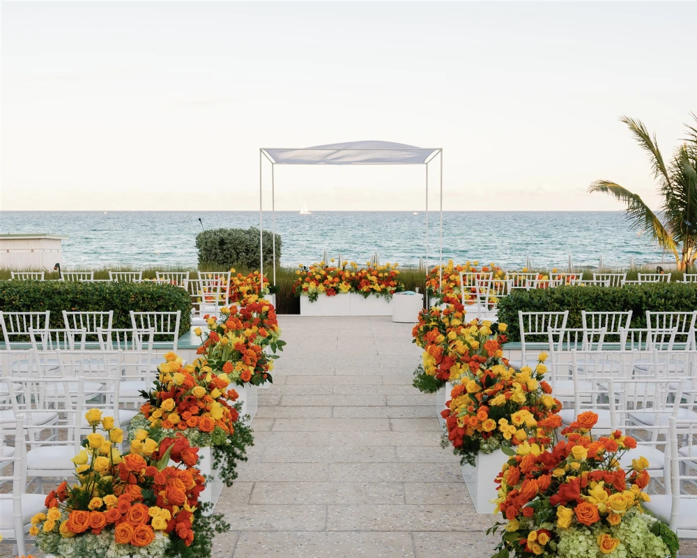 A Waterfront Wedding for Lindsey and Steven