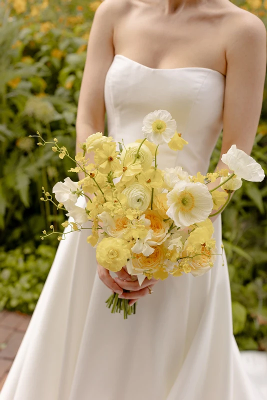 A Classic Wedding for Lucie and Tom