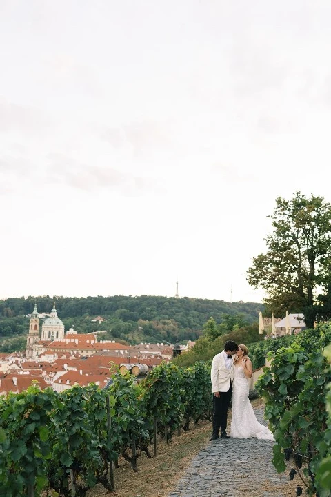 A Colorful Wedding for Maddie and Ander