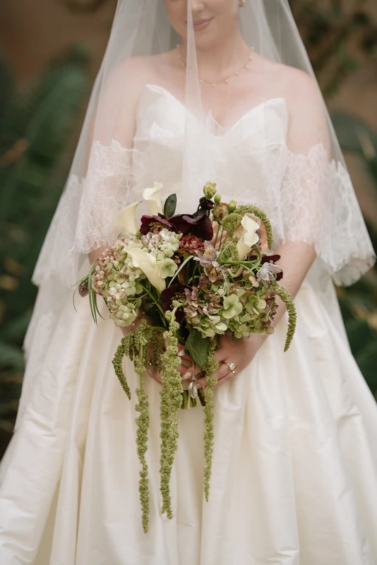 A Romantic Wedding for Maddie and Ken