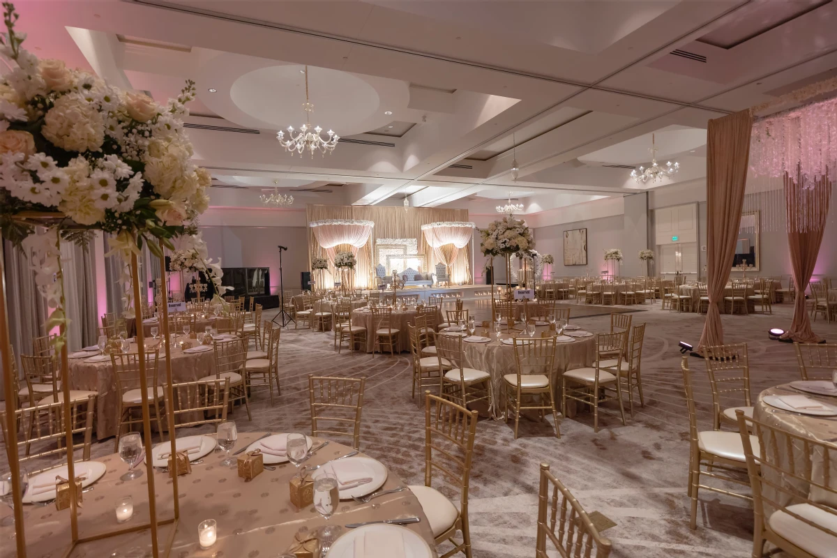 An Indoor Wedding for Mahnoor and Daniyal