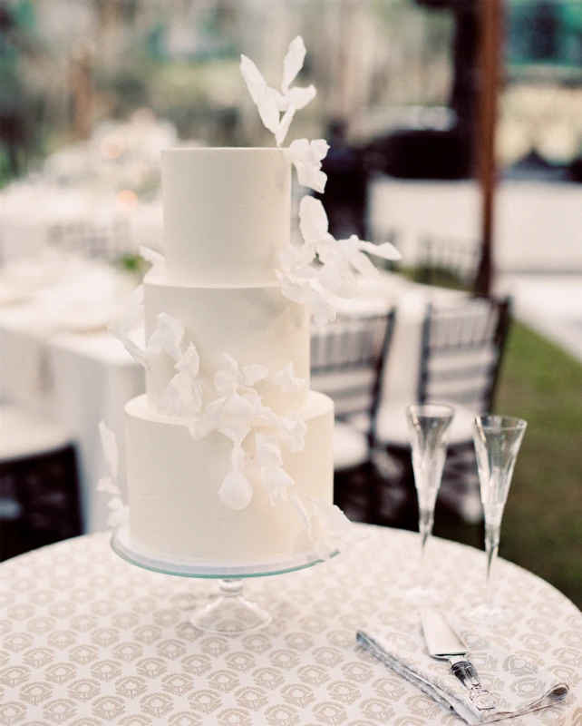 An Outdoor Wedding for Mallory and Cameron