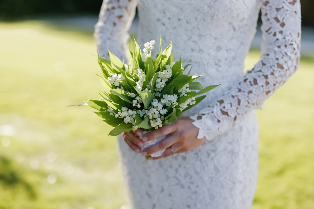 A Watefront Wedding for Mary Winston and Eddie