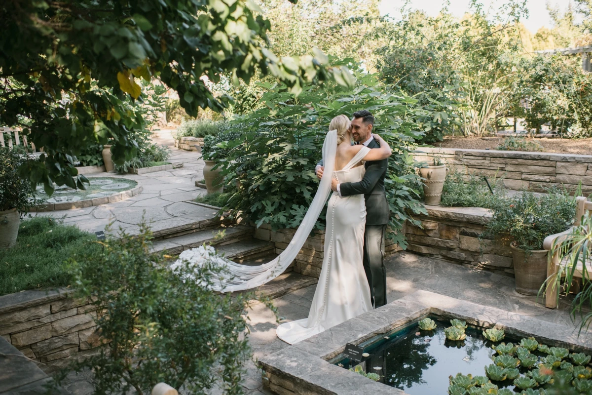 A Classic Wedding for Melissa and Gabriel